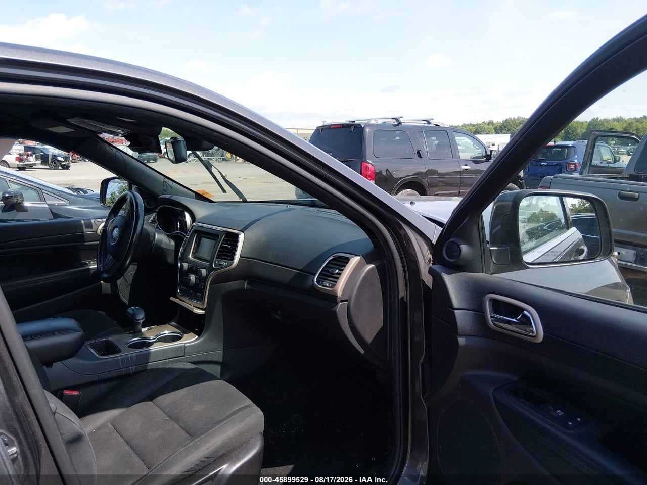 2015 JEEP GRAND CHEROKEE LAREDO · 5/11