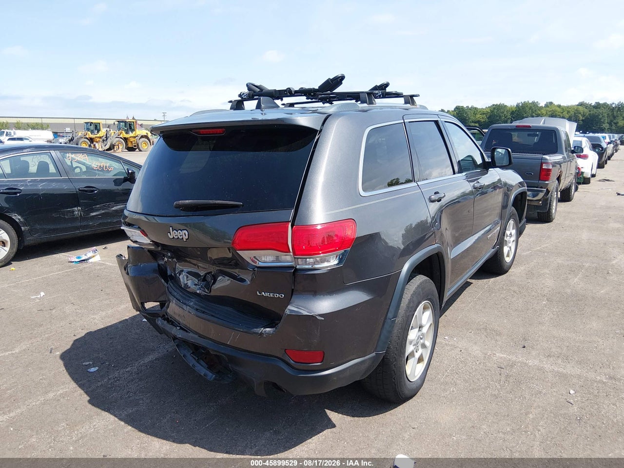 2015 JEEP GRAND CHEROKEE LAREDO · 4/11