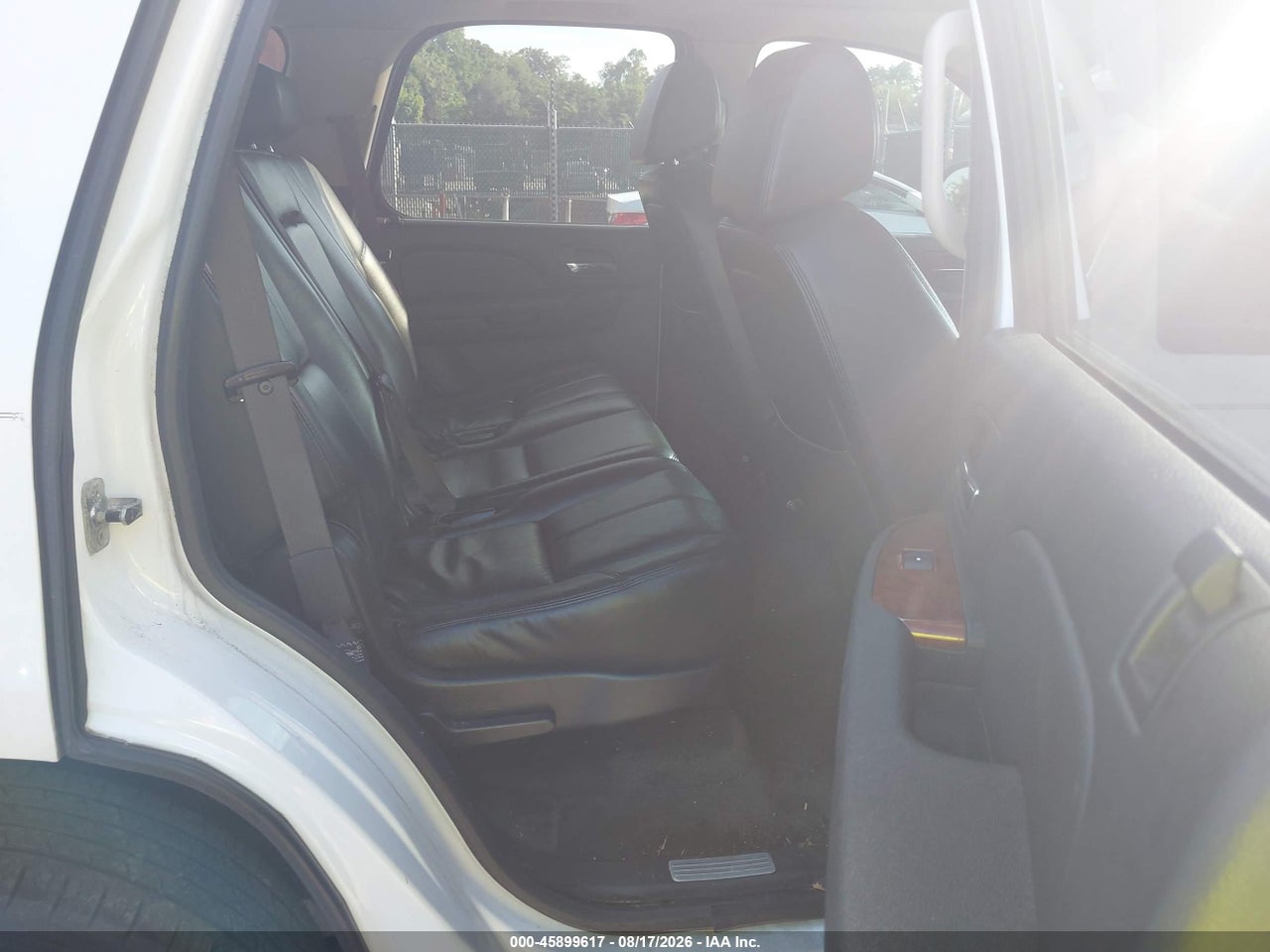 1GNFK13038R****** · 2008 CHEVROLET TAHOE LTZ · 8/11