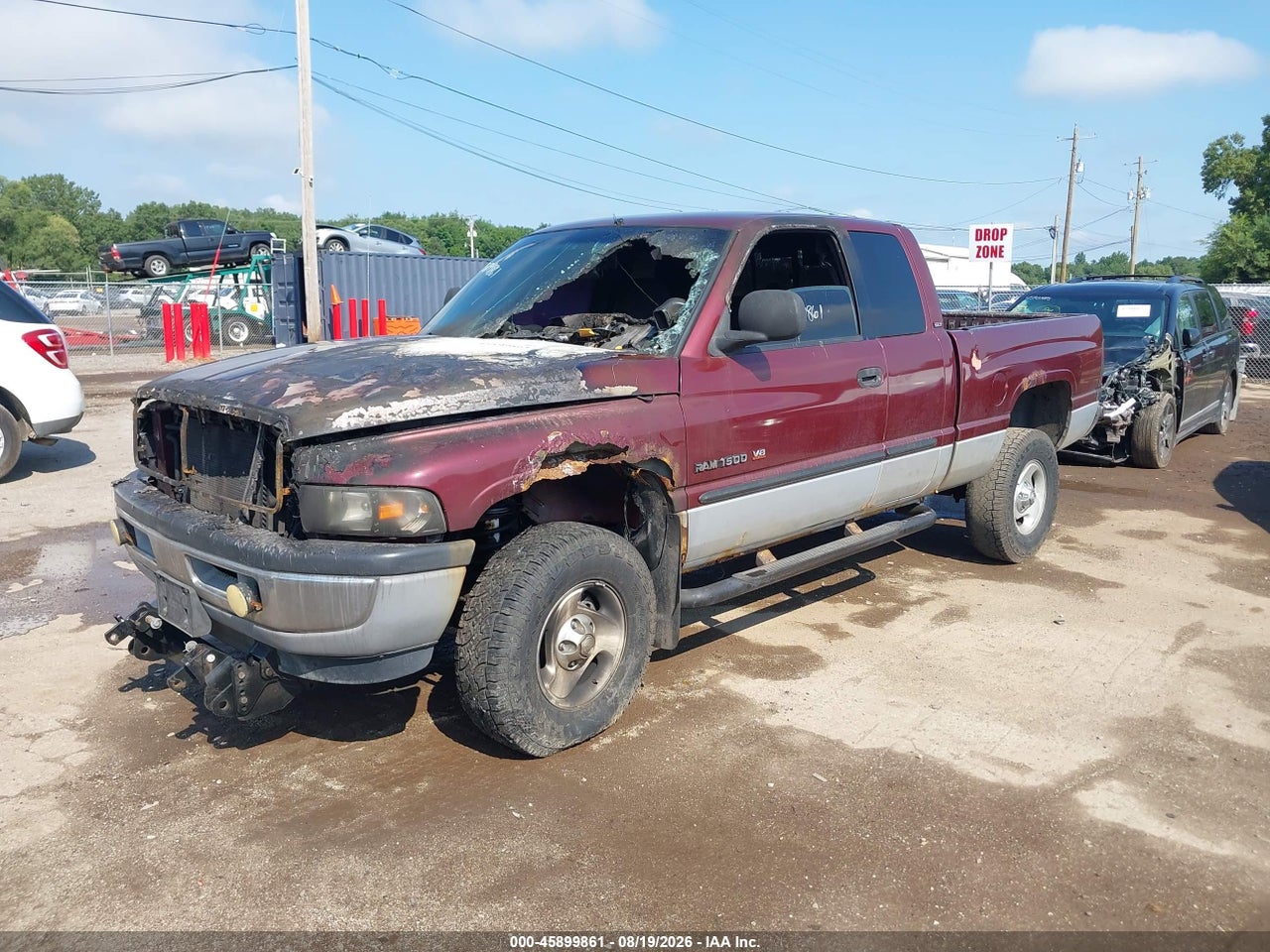 2001 DODGE RAM 1500 ST · 2/7