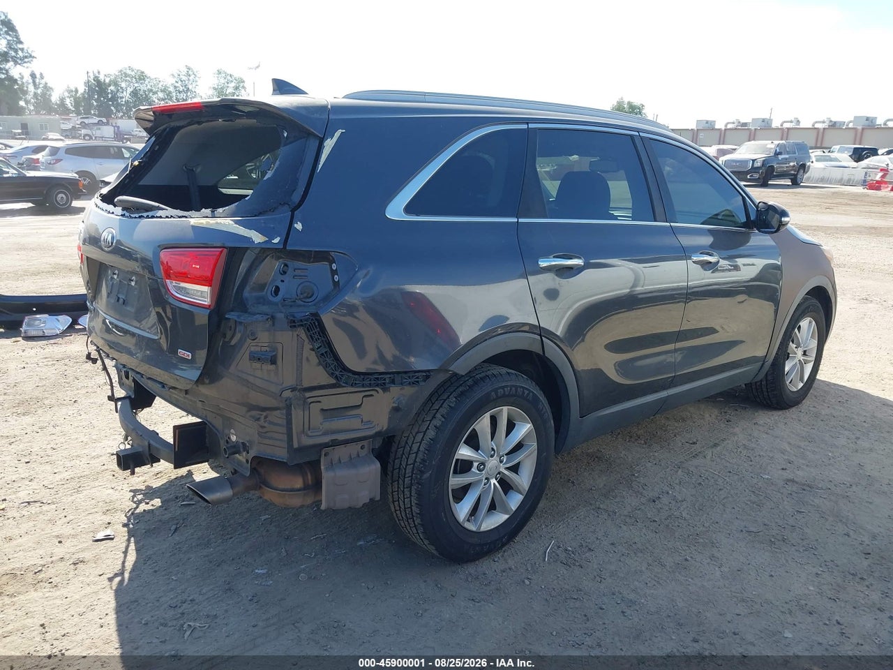 2017 KIA SORENTO 2.4L LX · 4/11