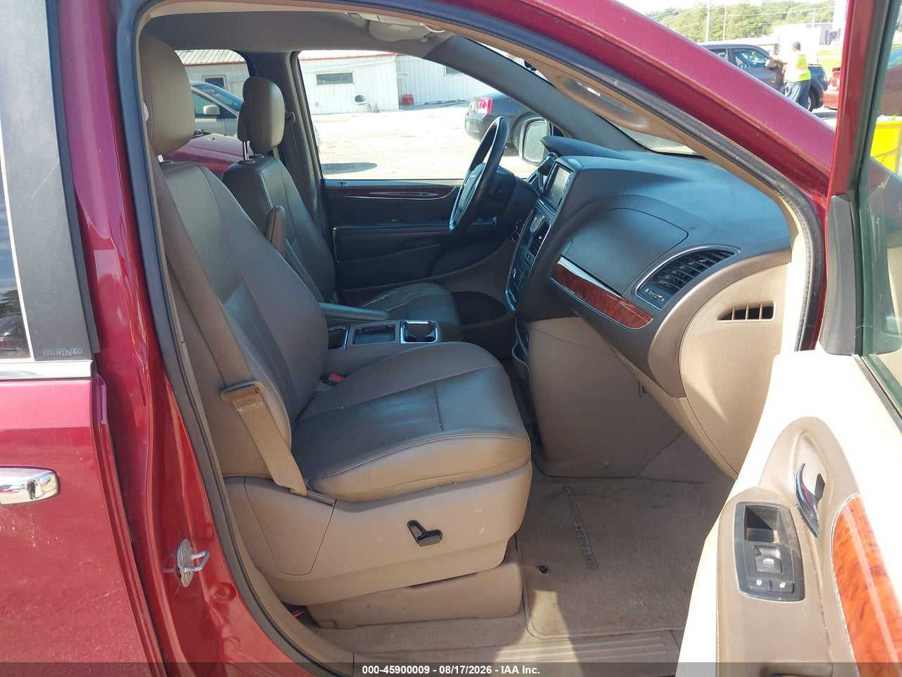 2012 CHRYSLER TOWN &amp; COUNTRY TOURING-L · 5/11