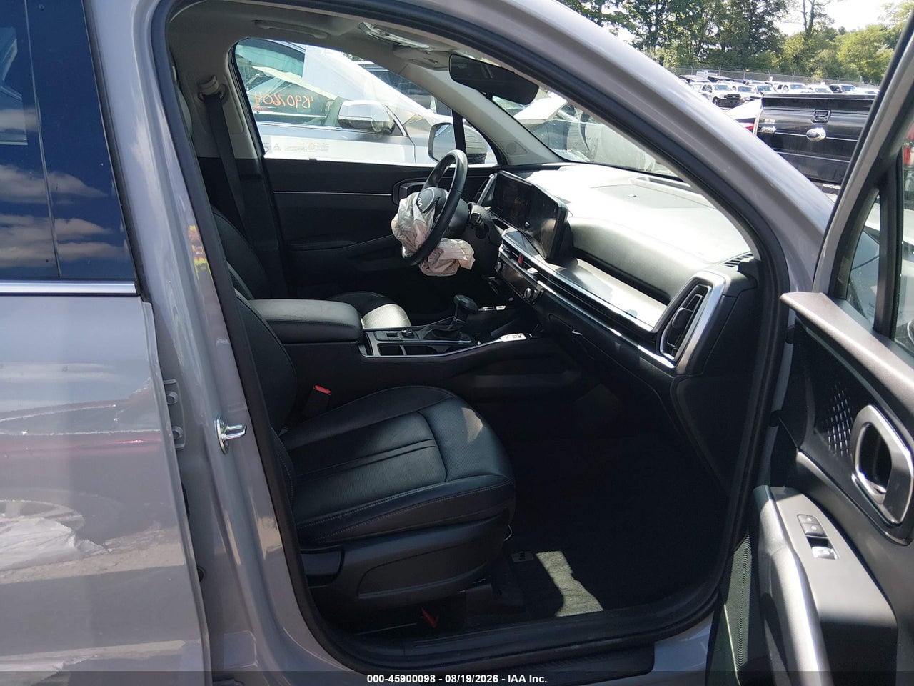2024 KIA SORENTO S · 5/11