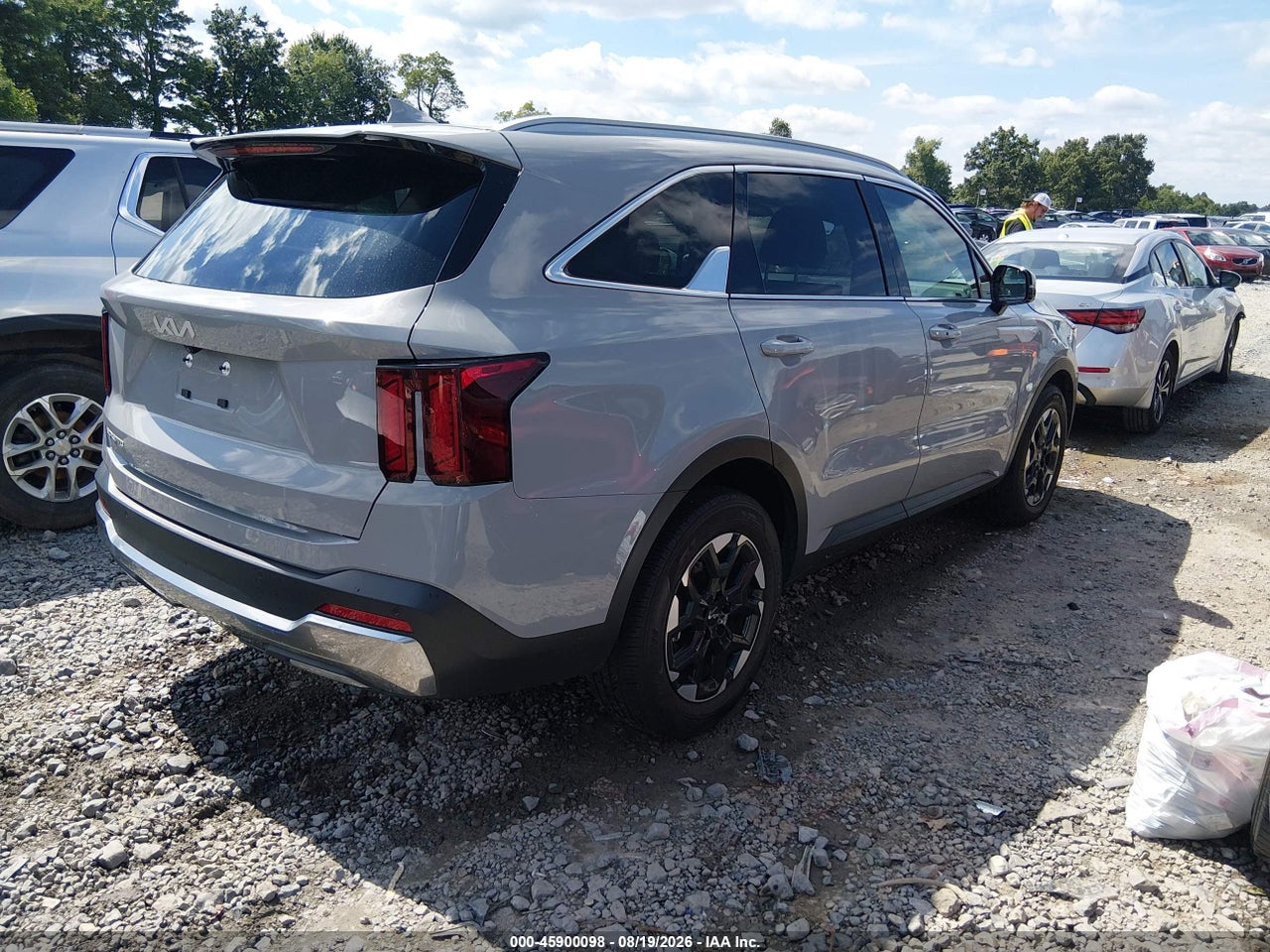 2024 KIA SORENTO S · 4/11