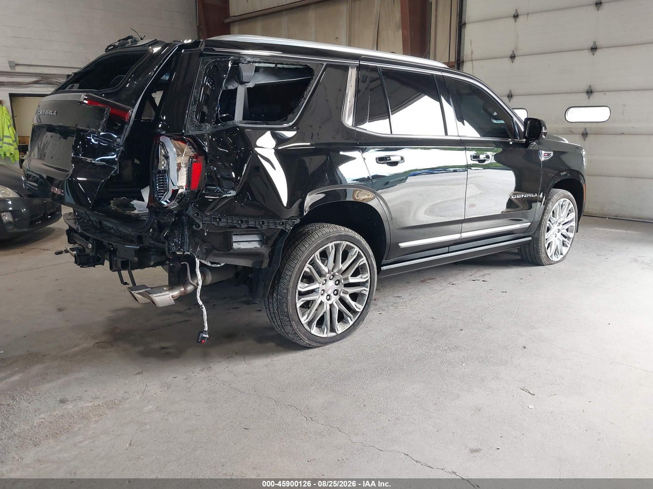 2026 GMC YUKON 4WD DENALI · 4/11