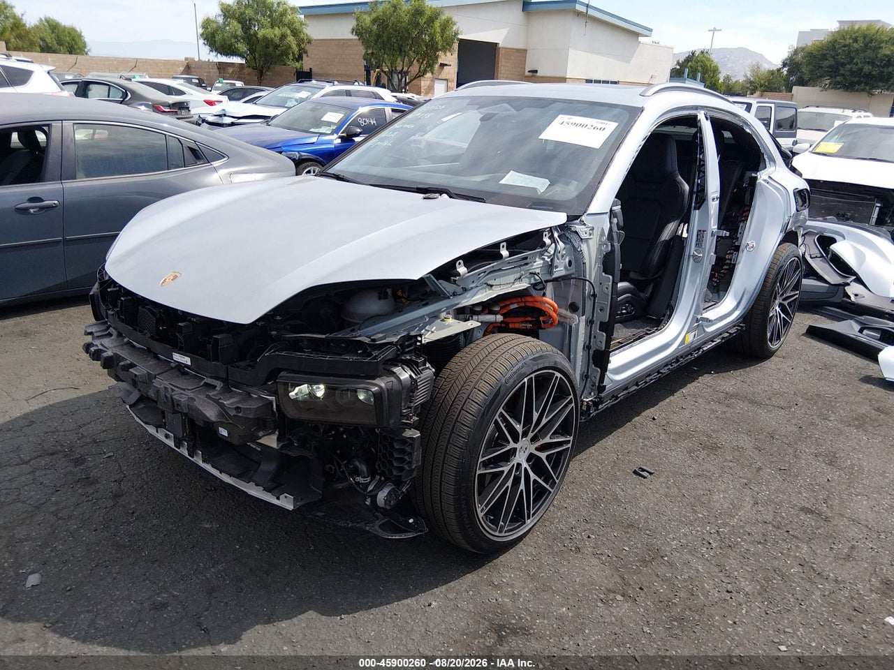 2025 PORSCHE MACAN ELECTRIC 4S · 2/11
