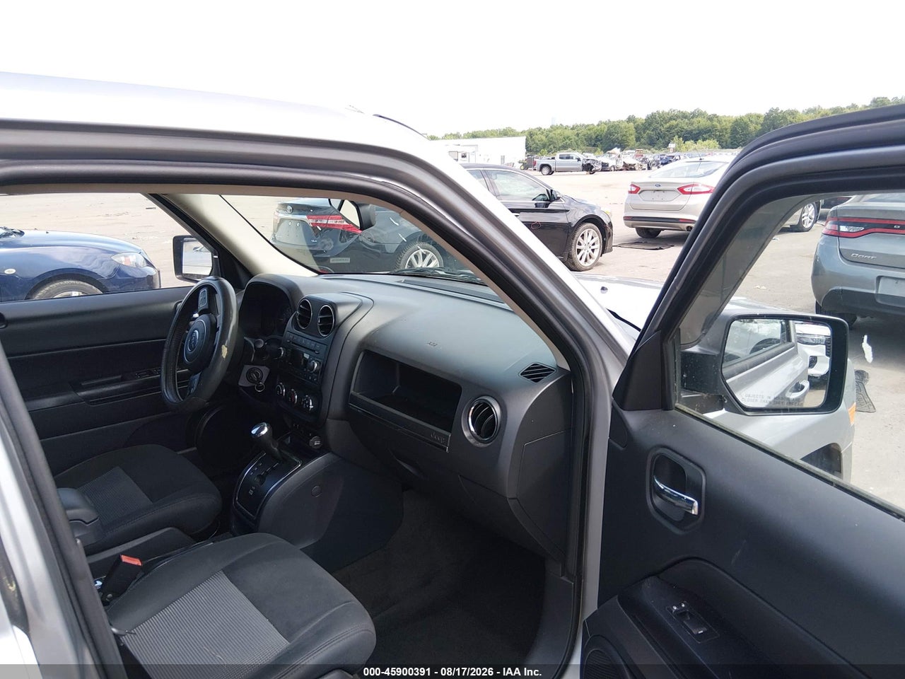 2016 JEEP PATRIOT LATITUDE · 5/11