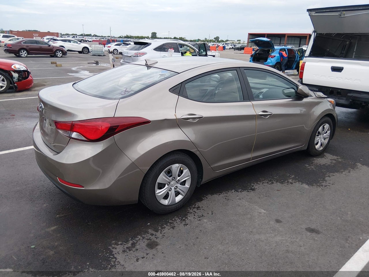 2016 HYUNDAI ELANTRA SE · 4/11