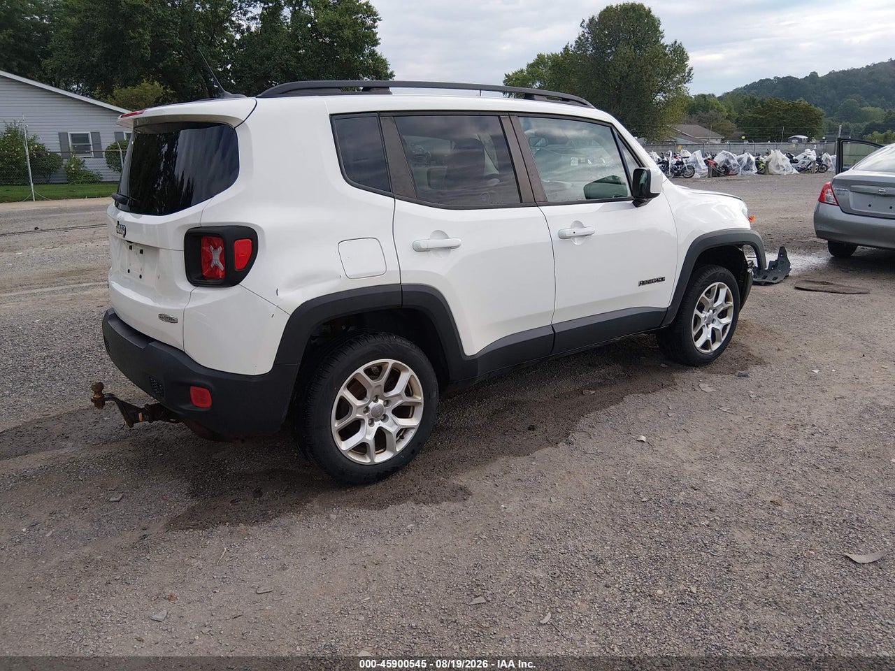 2016 JEEP RENEGADE LATITUDE · 4/11