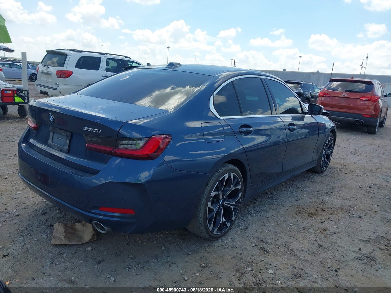 2025 BMW 330I · 4/11