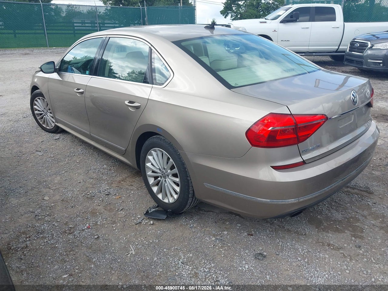 2016 VOLKSWAGEN PASSAT 1.8T SE · 3/11