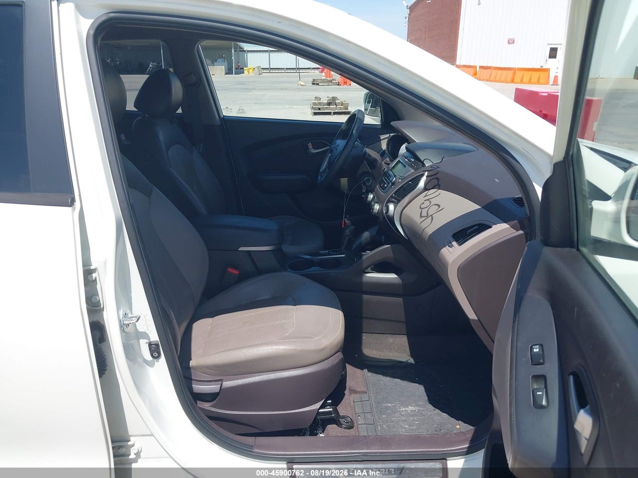 2010 HYUNDAI TUCSON LIMITED · 5/11