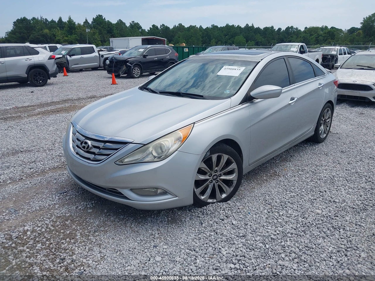 2013 HYUNDAI SONATA SE · 2/11