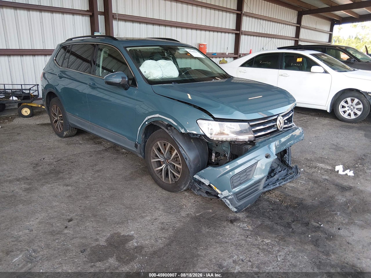 3VV2B7AX0LM****** · 2020 VOLKSWAGEN TIGUAN 2.0T SE/2.0T SE R-LINE BLACK/2.0T SEL