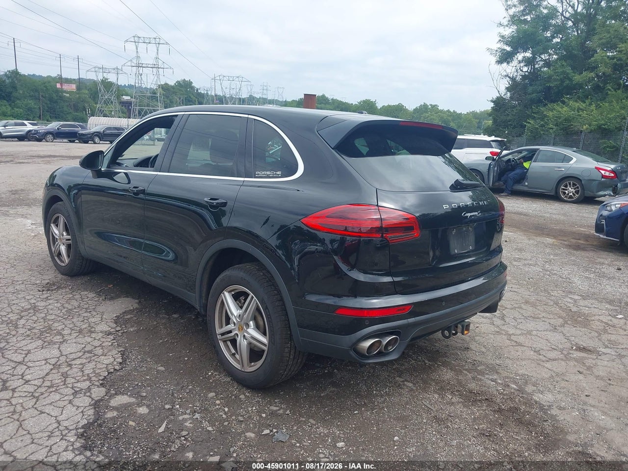2017 PORSCHE CAYENNE S · 3/11