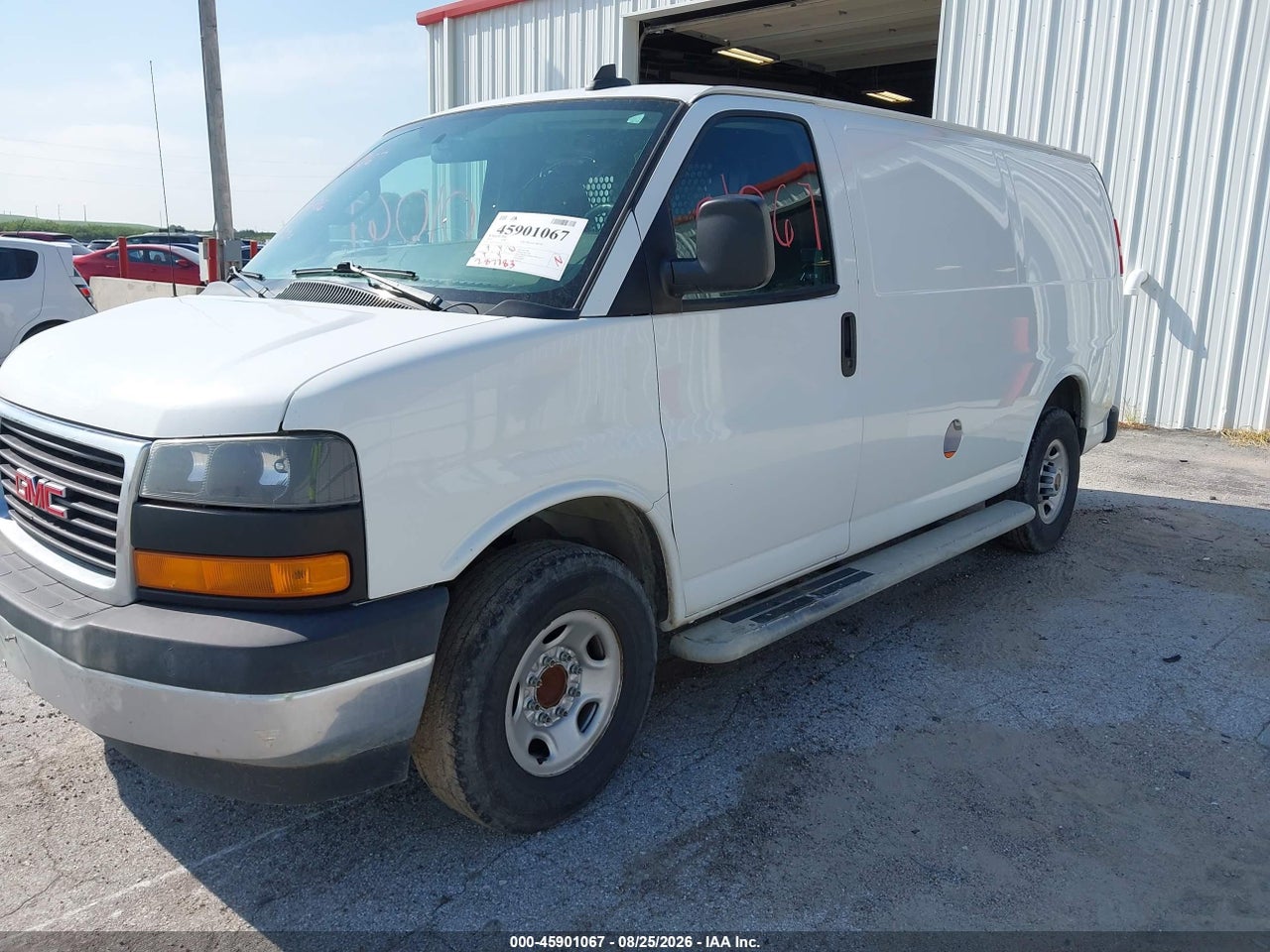 2020 GMC SAVANA CARGO RWD 2500 REGULAR WHEELBASE WORK VAN · 2/5
