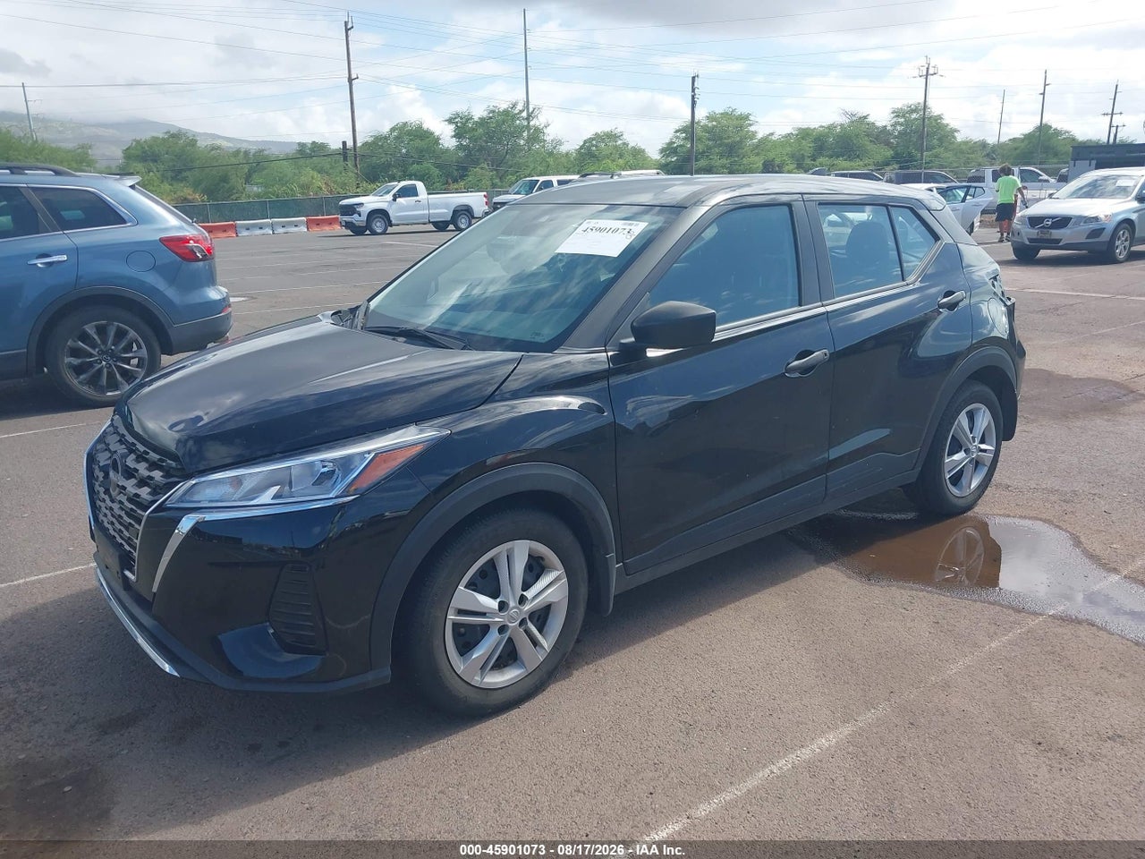 2024 NISSAN KICKS S XTRONIC CVT · 2/11