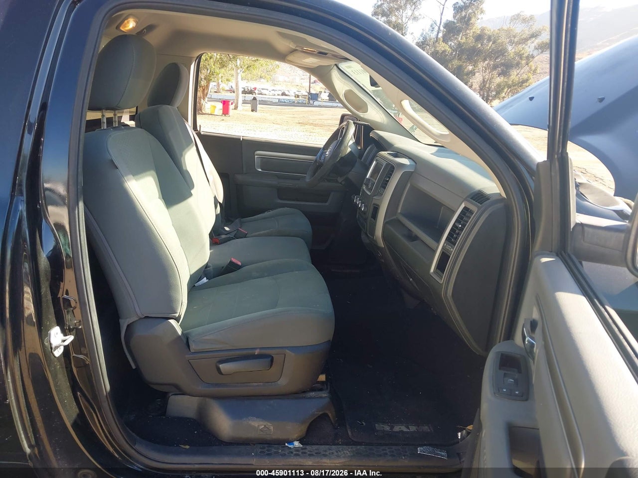 3C6JR6AG8FG****** · 2015 RAM 1500 TRADESMAN · 5/11