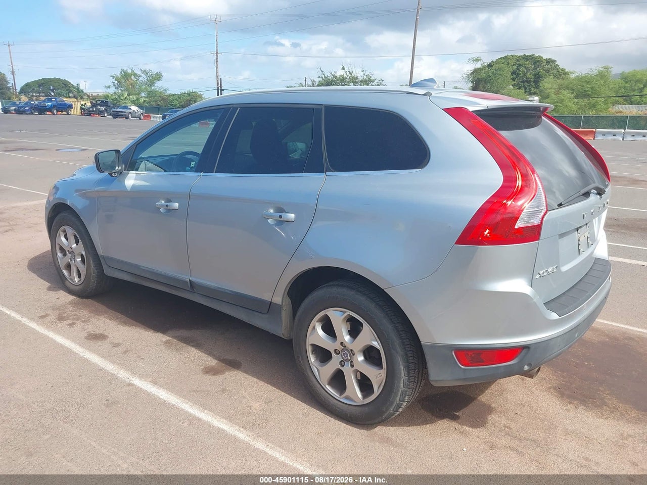 2013 VOLVO XC60 3.2/3.2 PLATINUM/3.2 PREMIER/3.2 PREMIER PLUS · 3/11