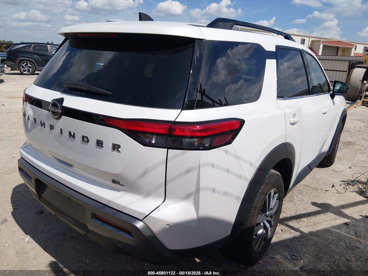 2026 NISSAN PATHFINDER SL · 4/11