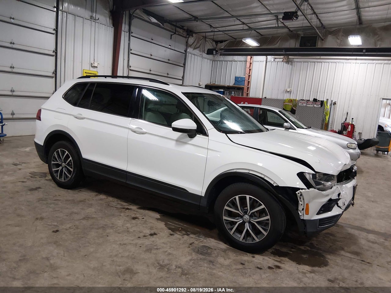 3VV2B7AX9KM****** · 2019 VOLKSWAGEN TIGUAN 2.0T SE/2.0T SEL/2.0T SEL R-LINE/2.0T SEL R-LINE BLACK