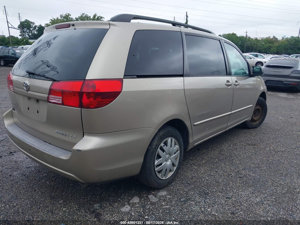 2005 TOYOTA SIENNA LE · 4/11
