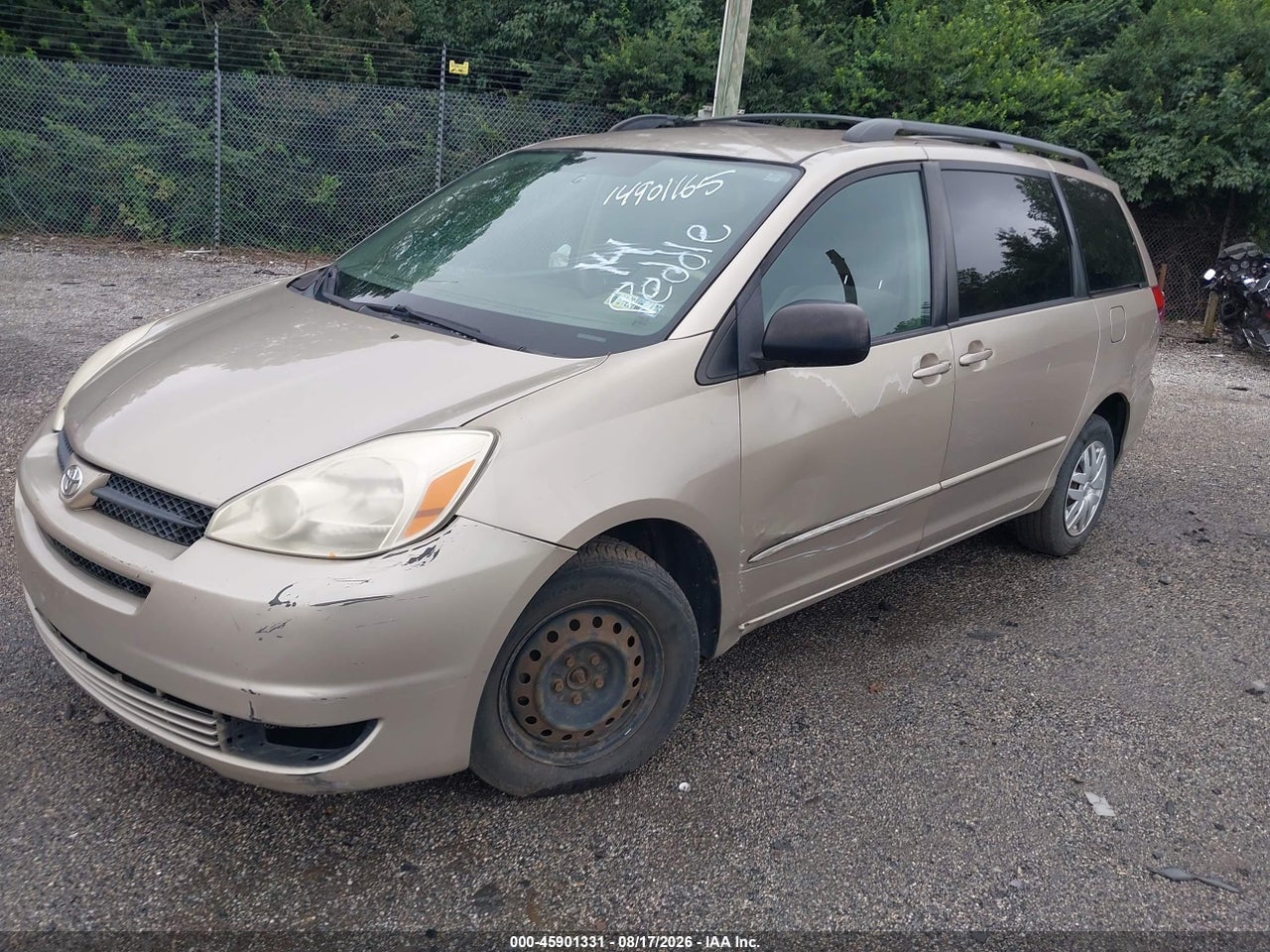 2005 TOYOTA SIENNA LE · 2/11