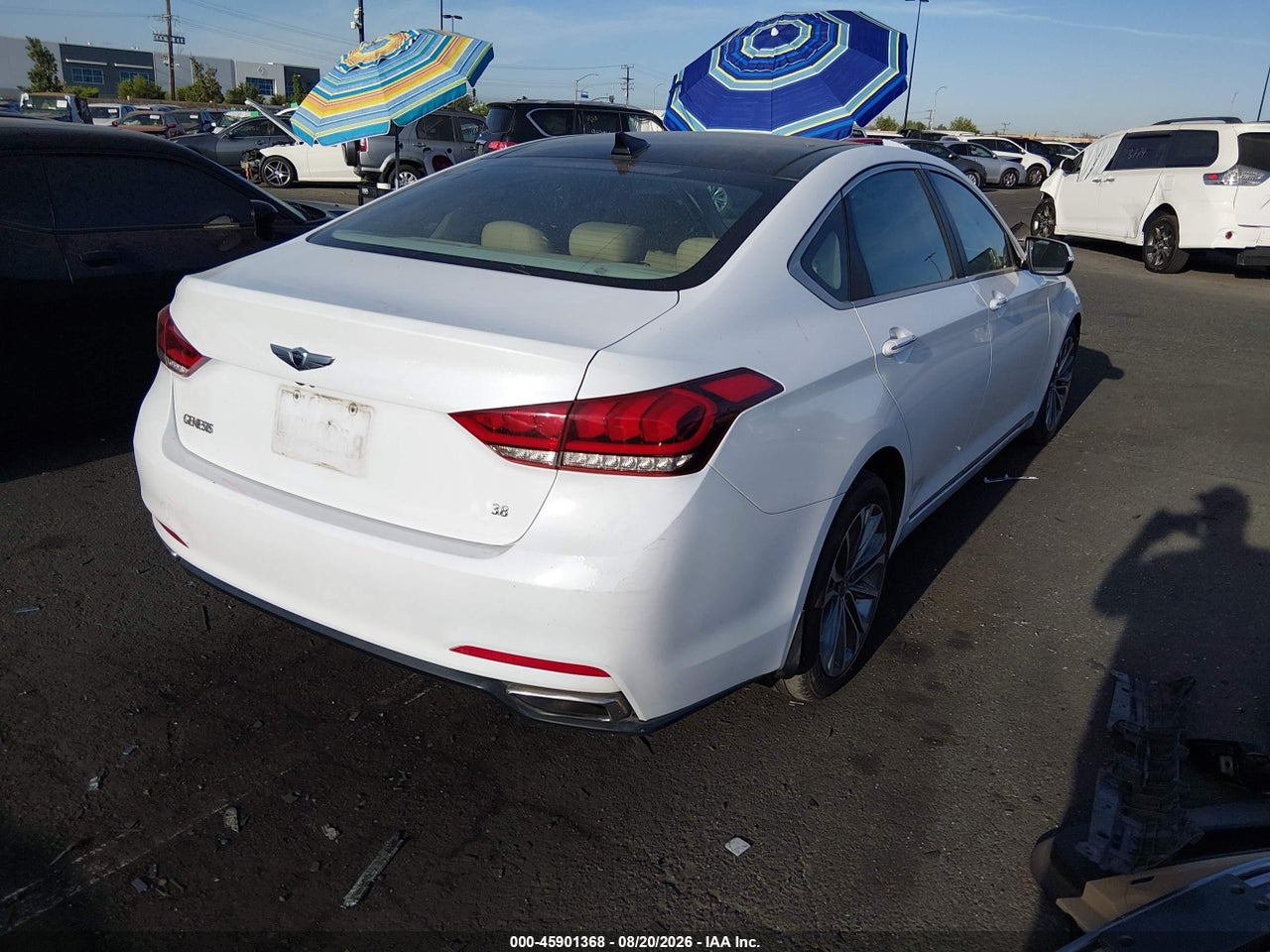 2016 HYUNDAI GENESIS 3.8 · 4/11