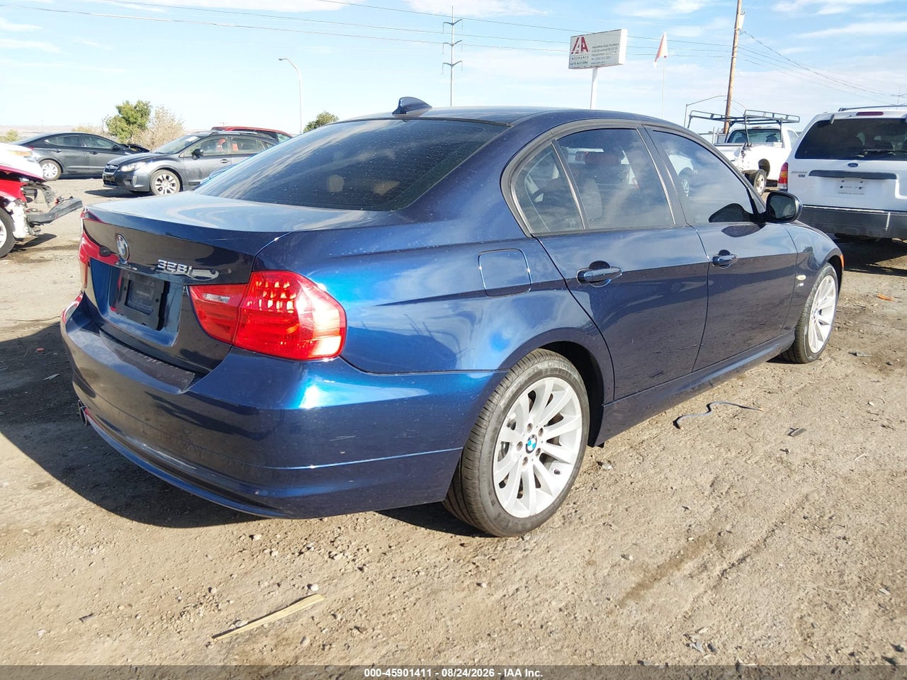 2011 BMW 328I XDRIVE · 4/11
