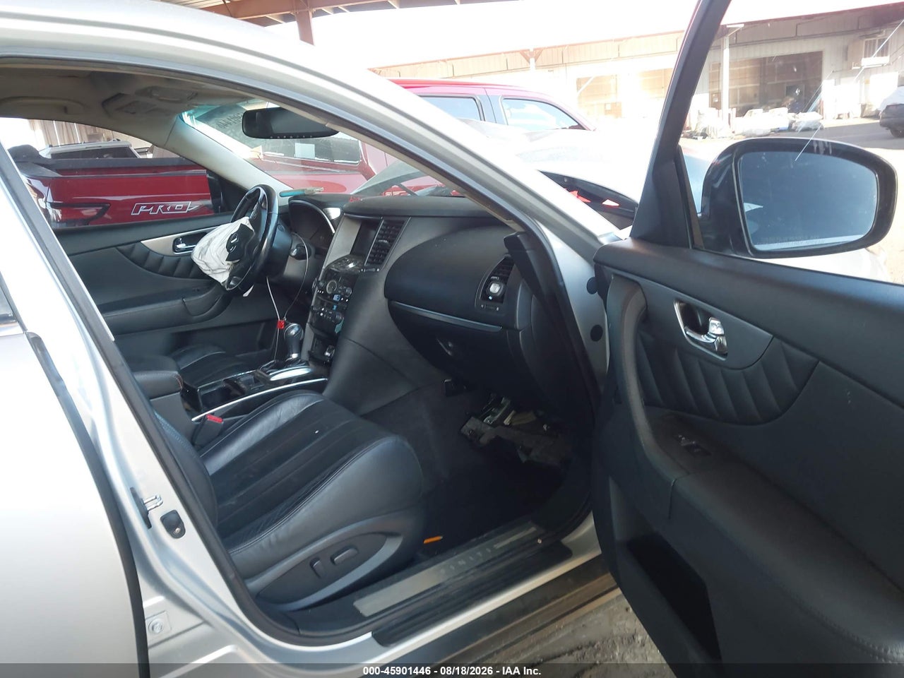 2011 INFINITI FX35 · 5/11