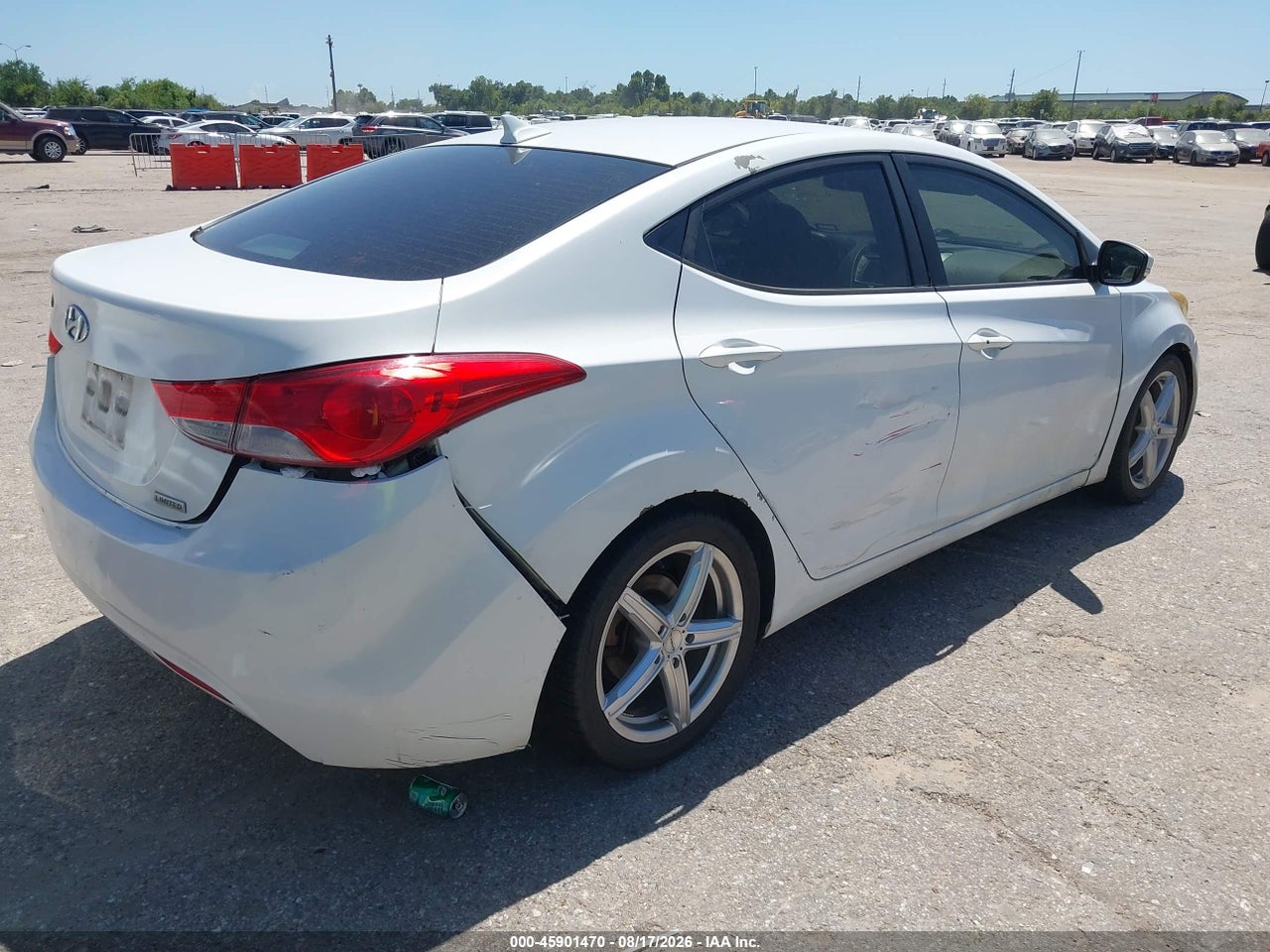 2012 HYUNDAI ELANTRA LIMITED · 4/11