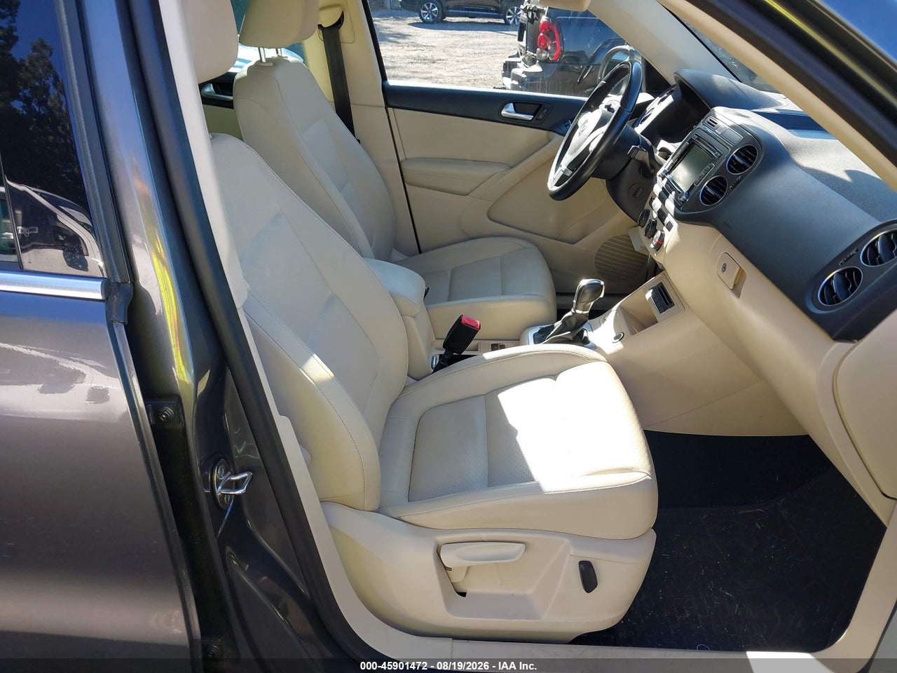 2014 VOLKSWAGEN TIGUAN SE · 5/11