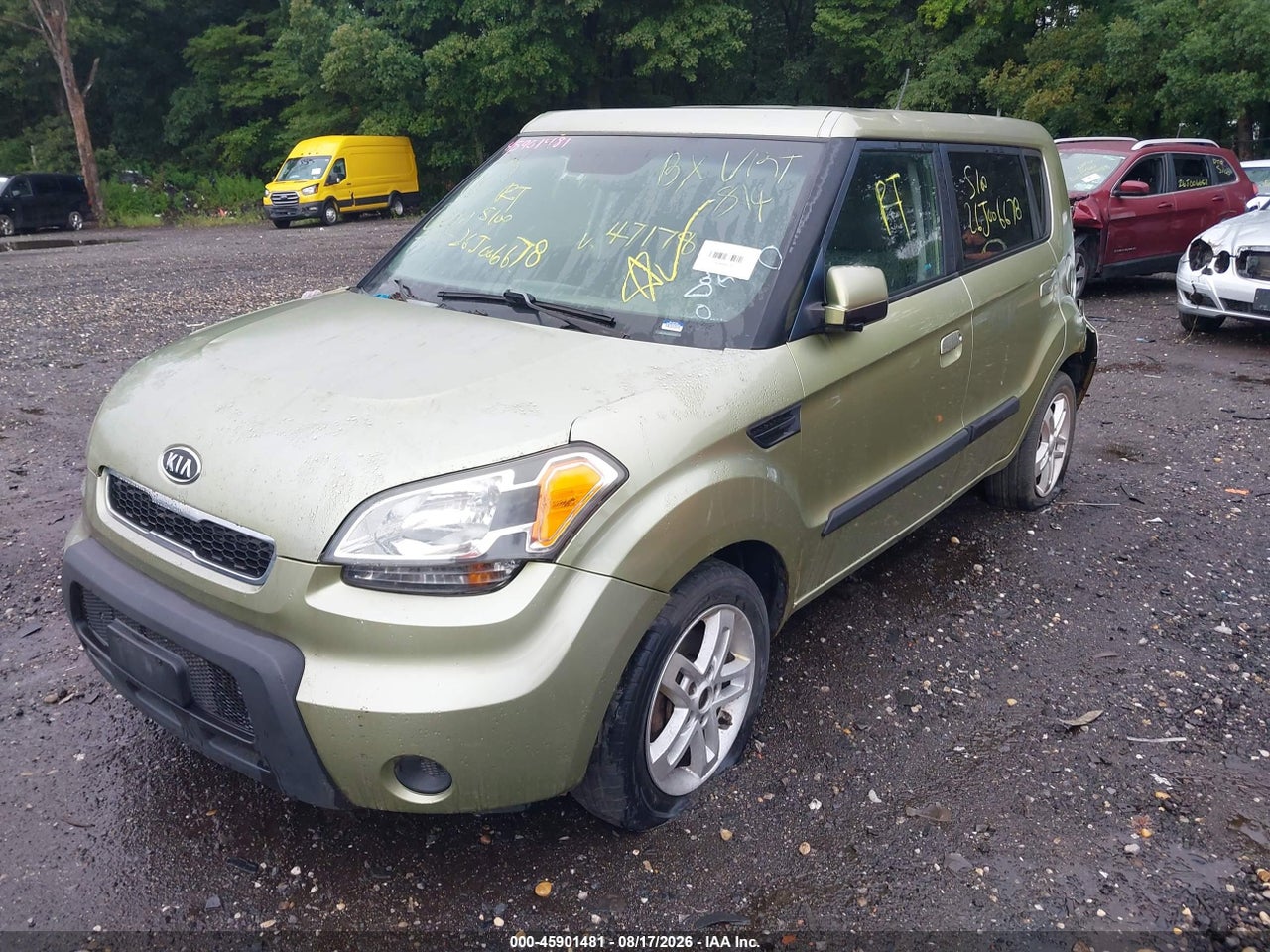 2010 KIA SOUL + · 2/10
