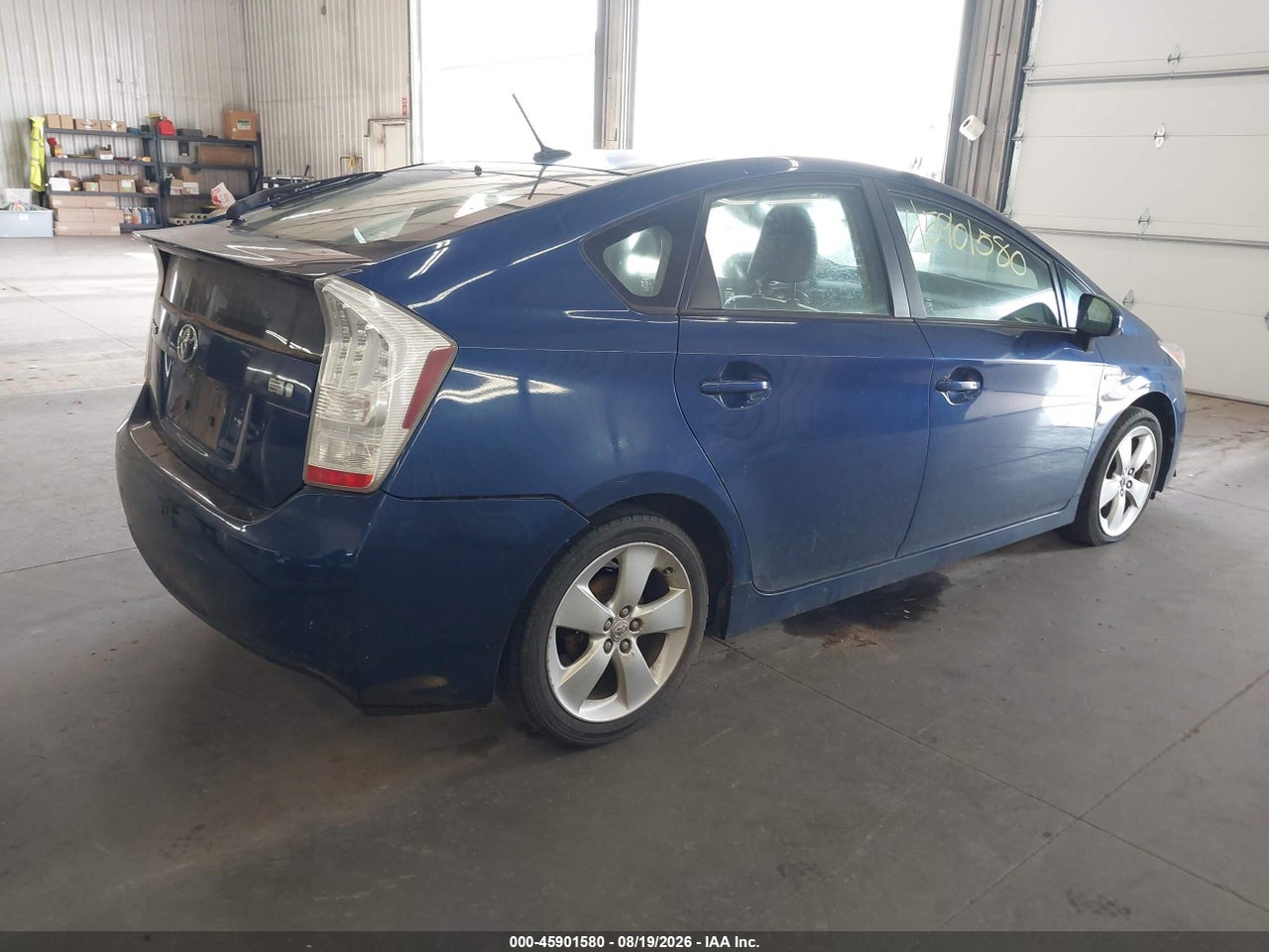 2010 TOYOTA PRIUS V · 4/11