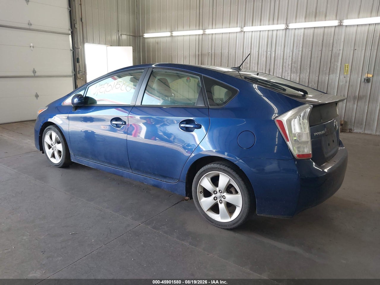 2010 TOYOTA PRIUS V · 3/11