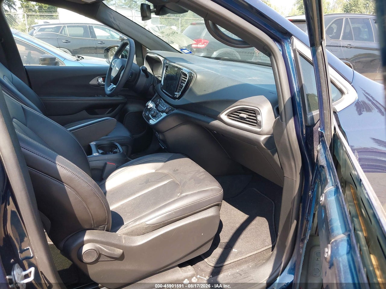 2C4RC1BG9SR****** · 2025 CHRYSLER PACIFICA SELECT · 5/11