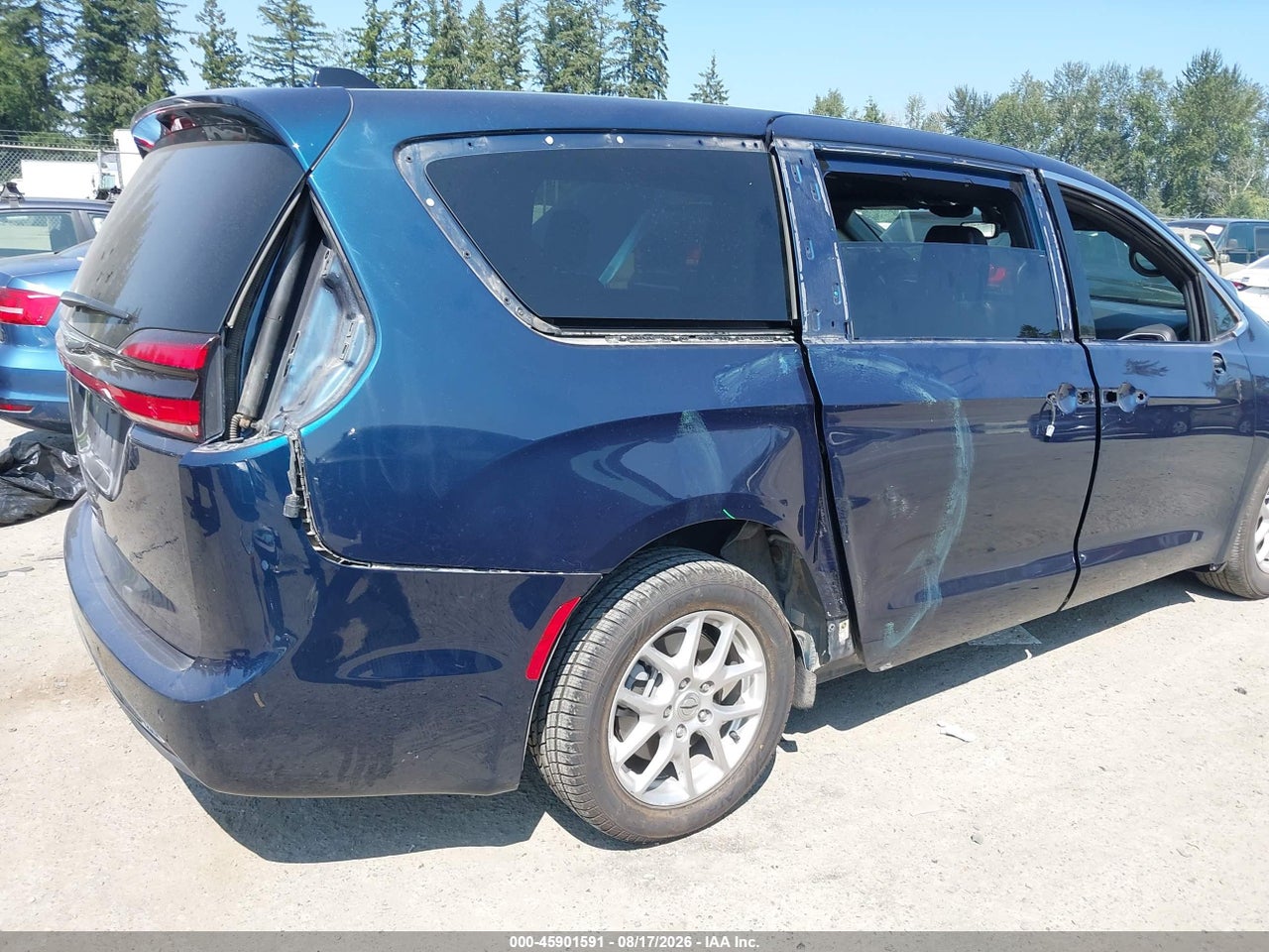 2C4RC1BG9SR****** · 2025 CHRYSLER PACIFICA SELECT · 6/11