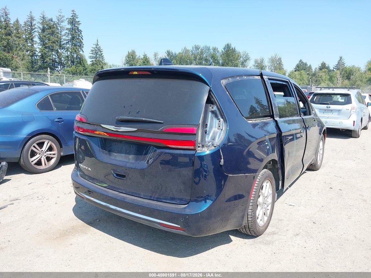 2C4RC1BG9SR****** · 2025 CHRYSLER PACIFICA SELECT · 4/11