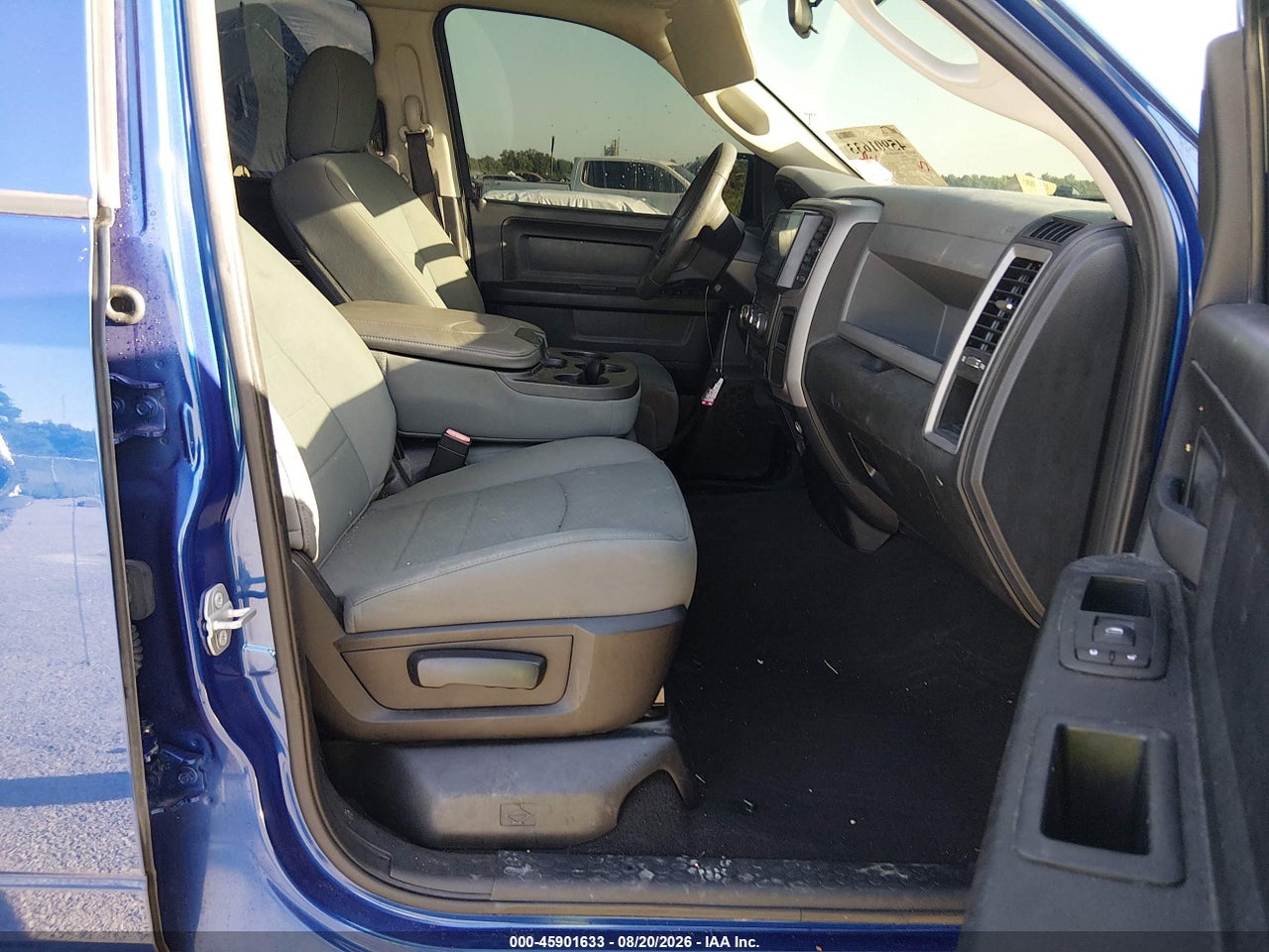 2016 RAM 1500 ST · 5/11