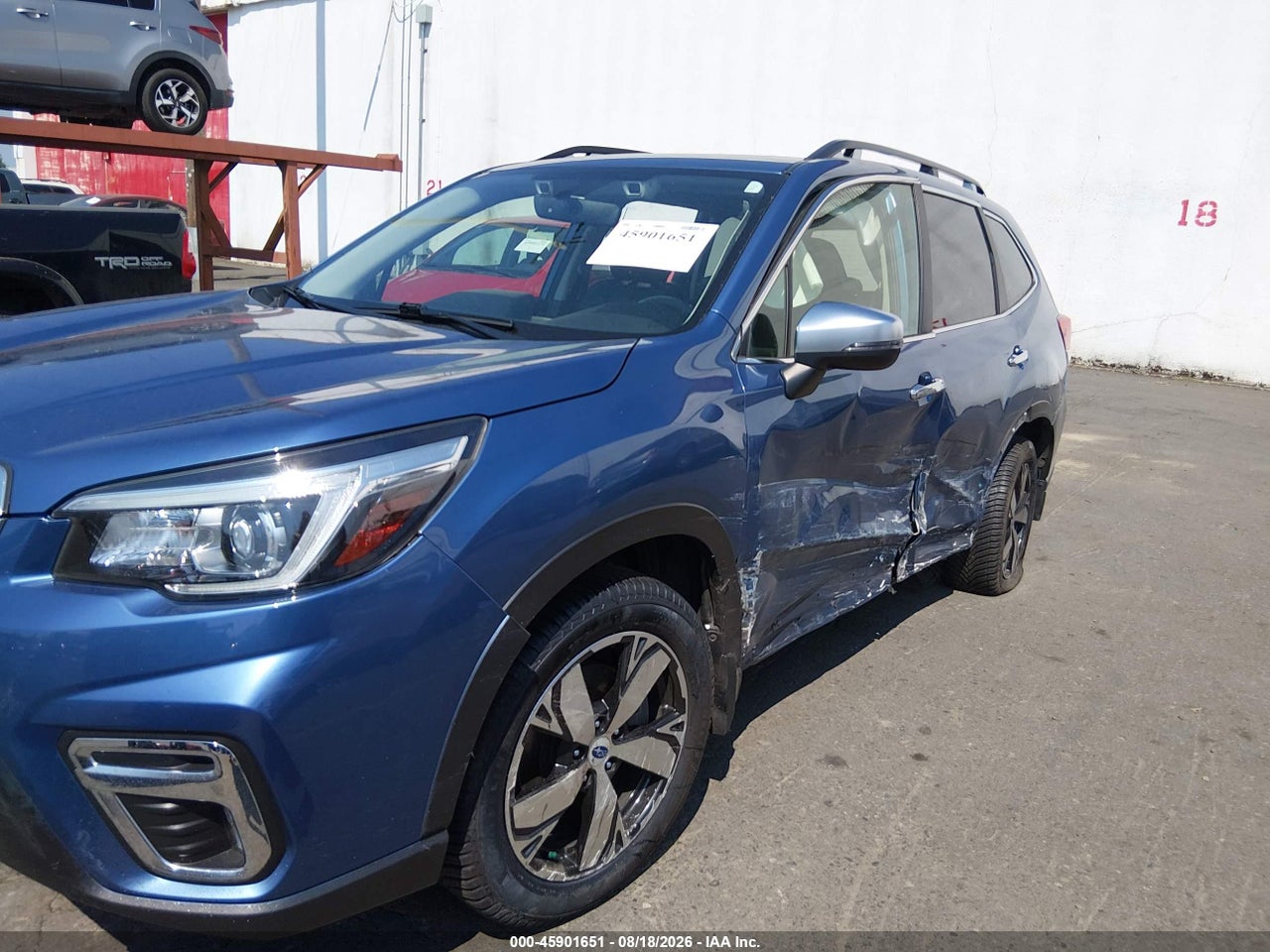 2019 SUBARU FORESTER TOURING · 6/10