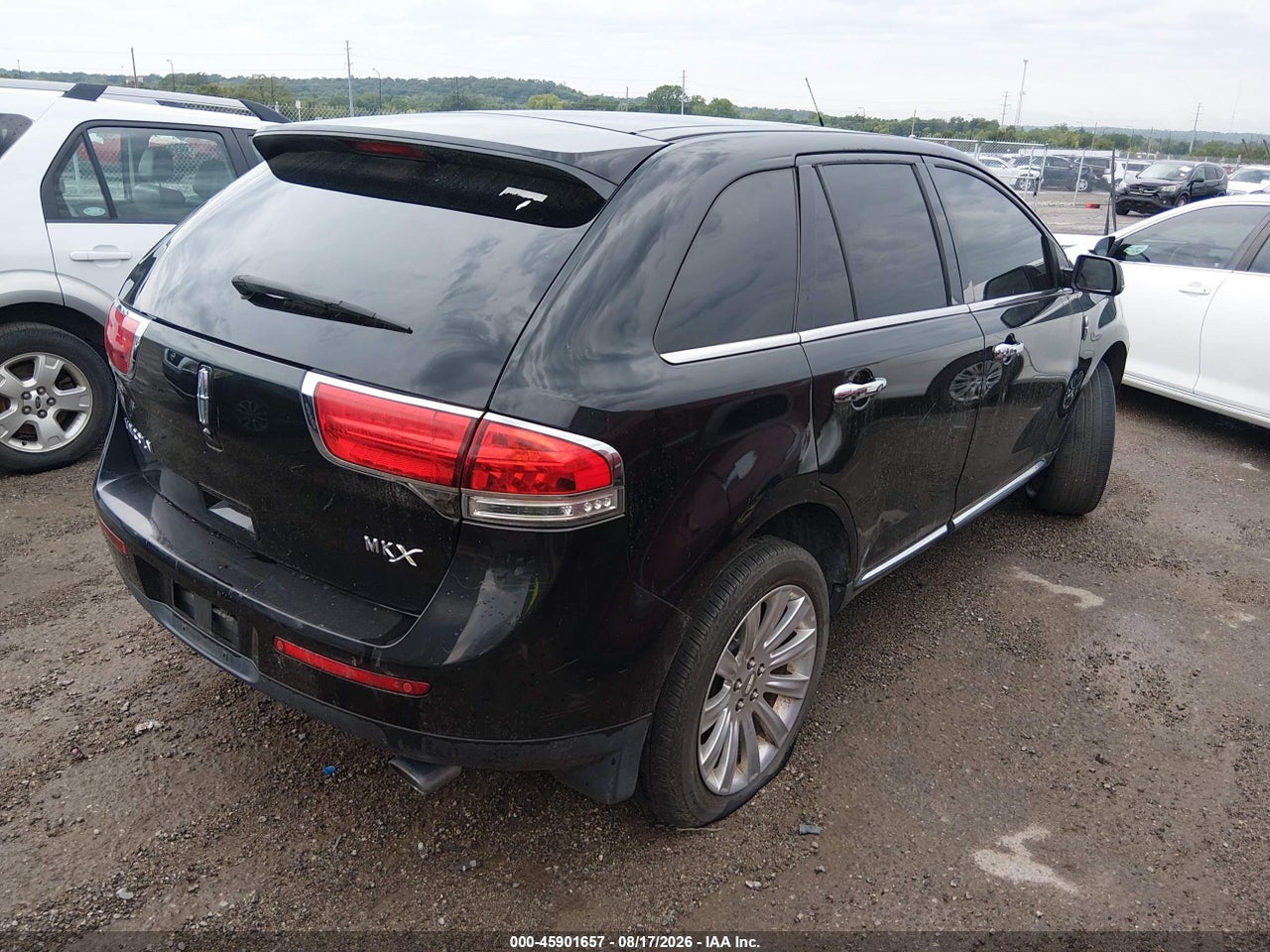 2LMDJ6JK7DB****** · 2013 LINCOLN MKX   · 4/11