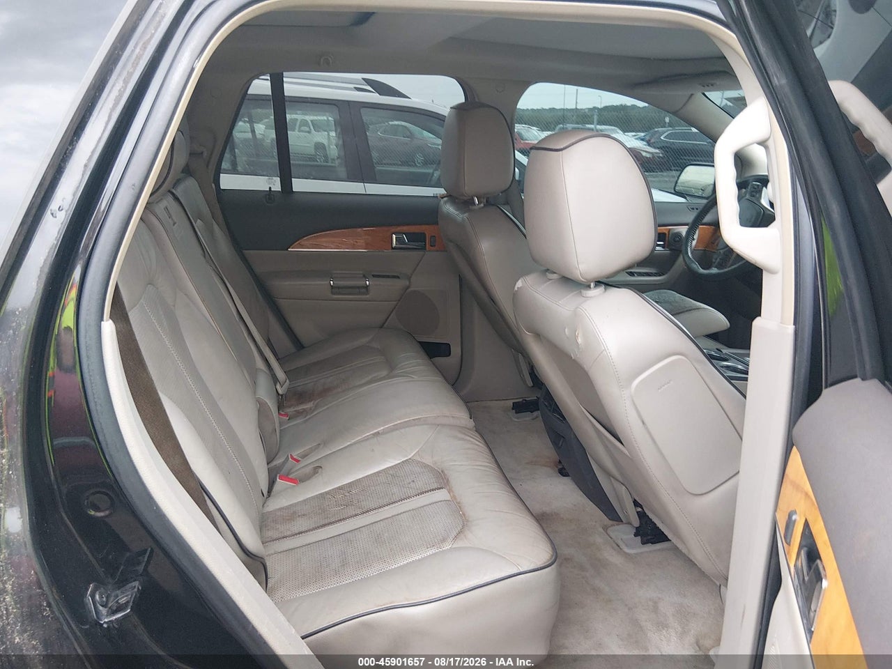 2LMDJ6JK7DB****** · 2013 LINCOLN MKX   · 8/11