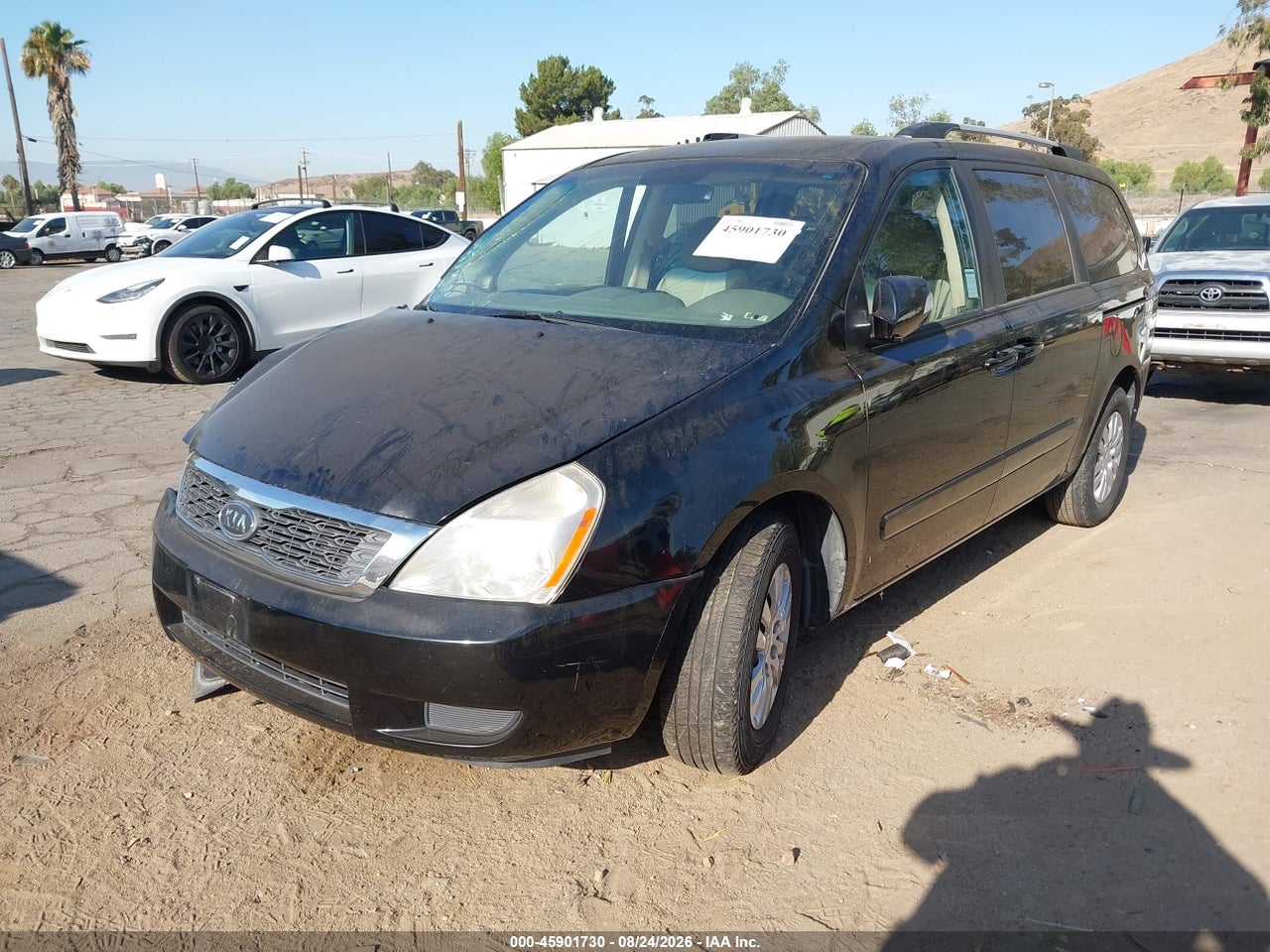 2012 KIA SEDONA LX · 2/11