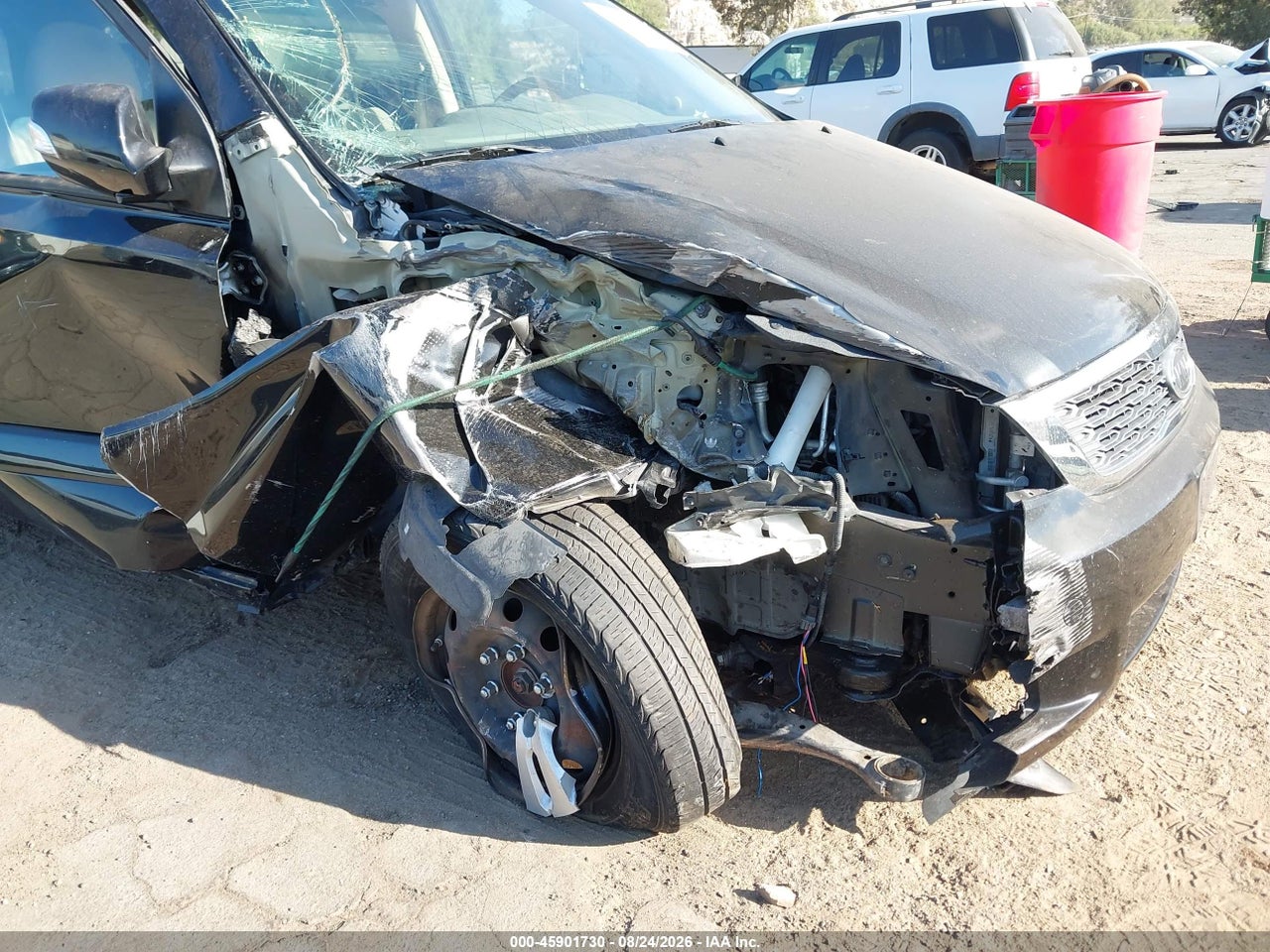 2012 KIA SEDONA LX · 6/11