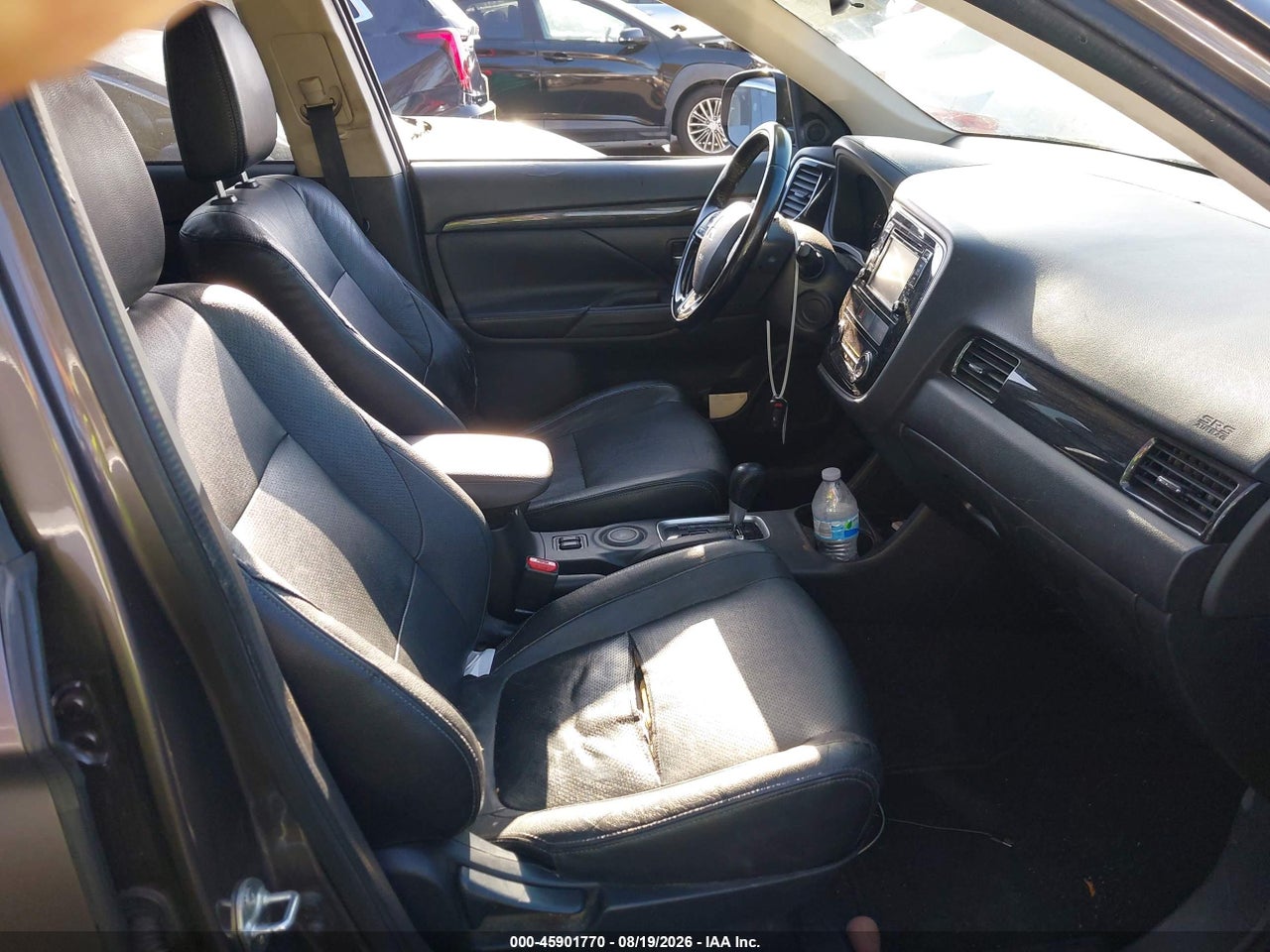 2016 MITSUBISHI OUTLANDER SE/SEL · 5/11