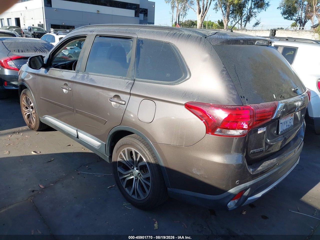 2016 MITSUBISHI OUTLANDER SE/SEL · 3/11