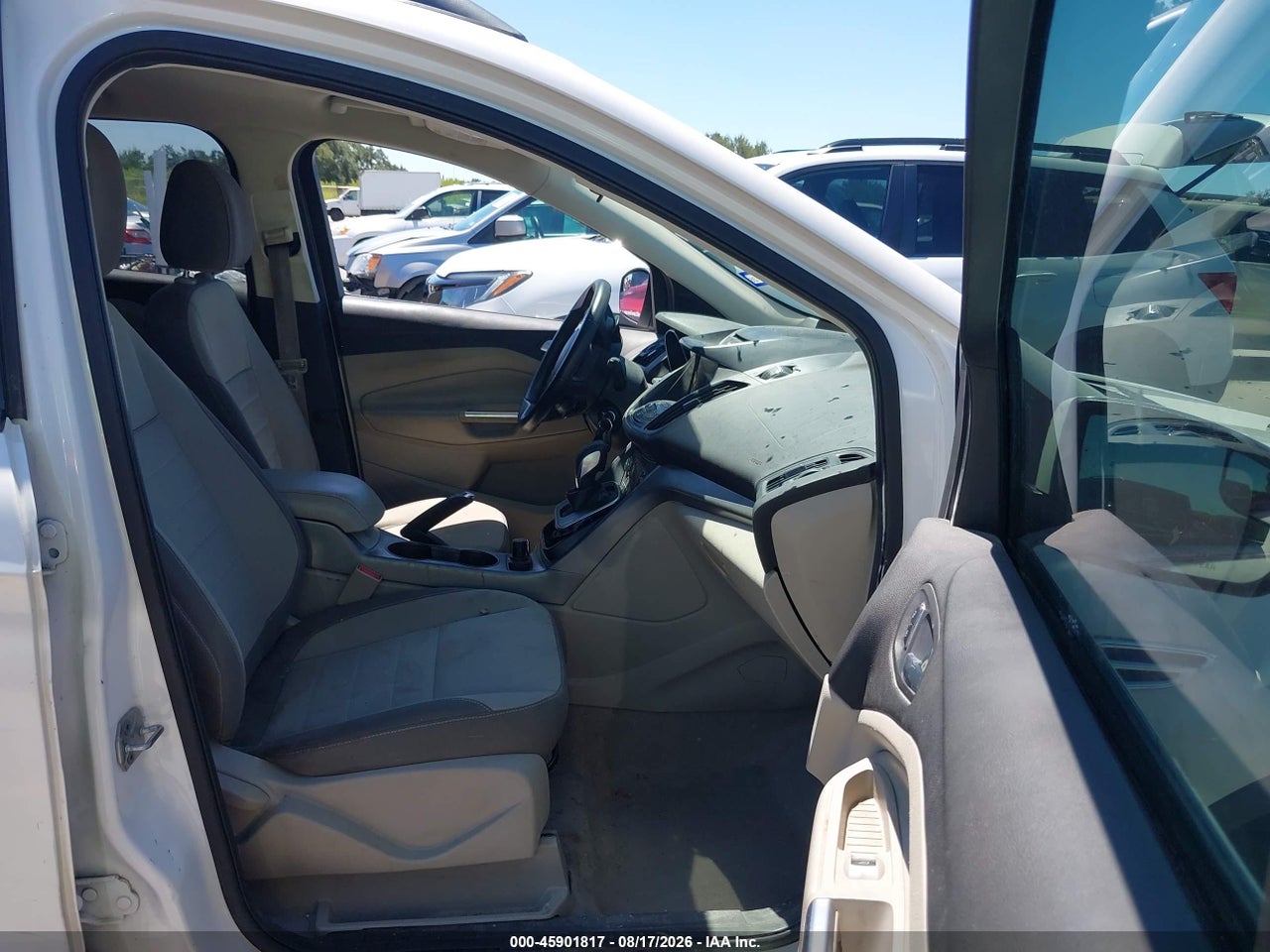 2014 FORD ESCAPE SE · 5/11
