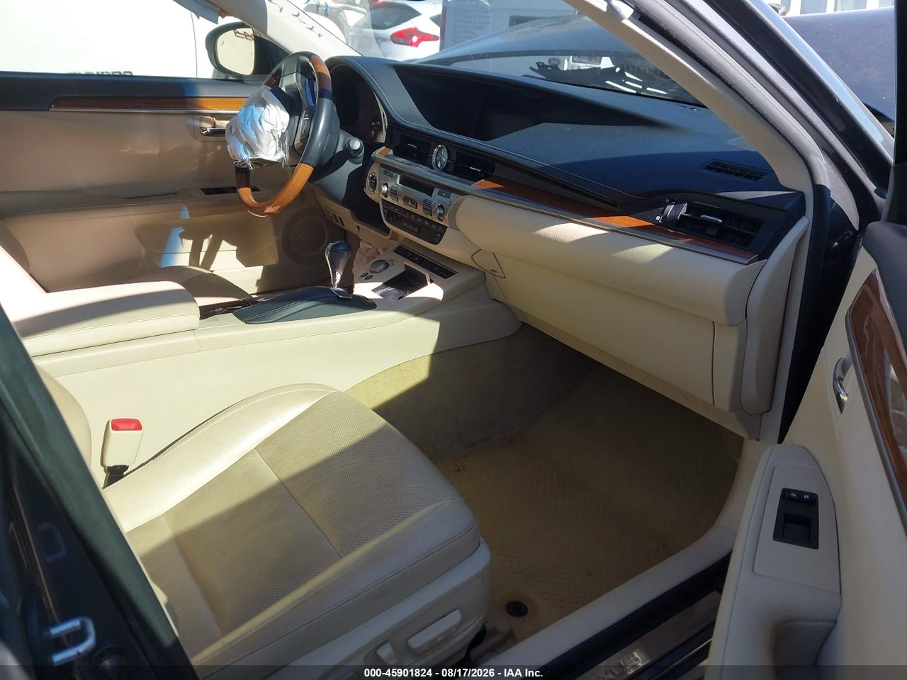 2013 LEXUS ES 300H · 5/10