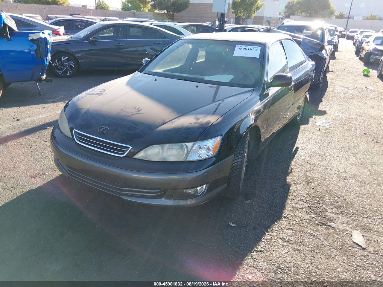 2001 LEXUS ES 300 · 2/10