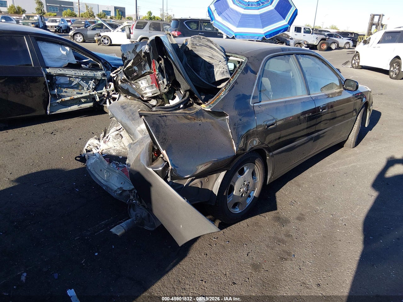 2001 LEXUS ES 300 · 4/10